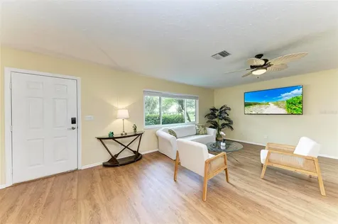 1640 Saturn Road Venice FL 34293