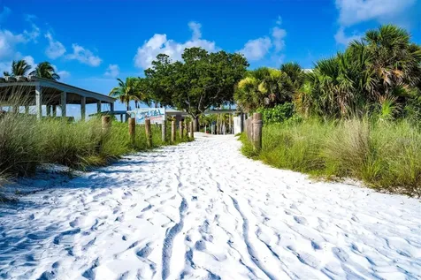 1640 Saturn Road Venice FL 34293
