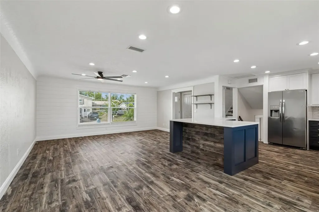 13548 Bellewood Avenue Seminole FL 33776