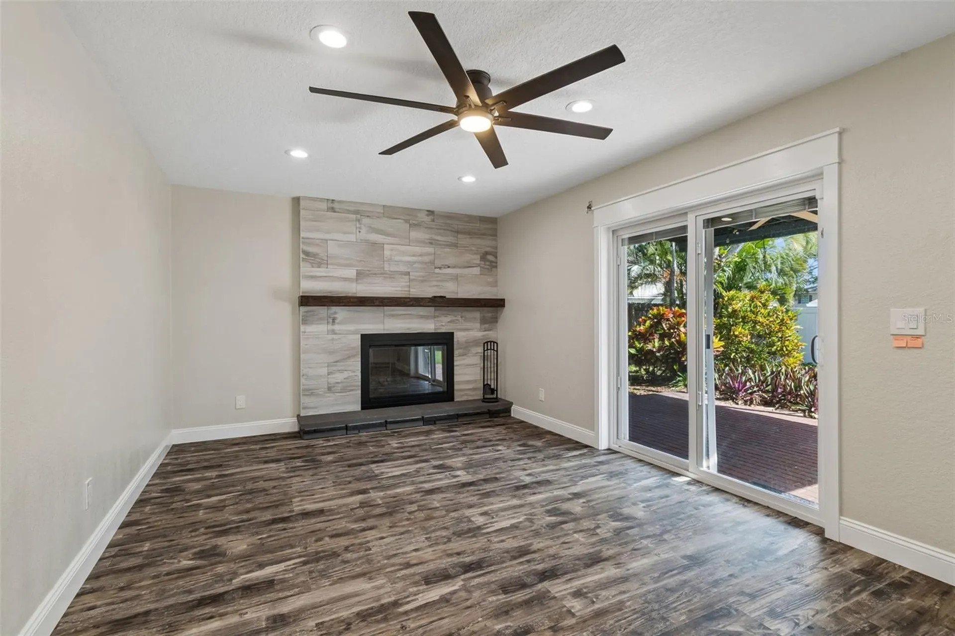 13548 Bellewood Avenue Seminole FL 33776
