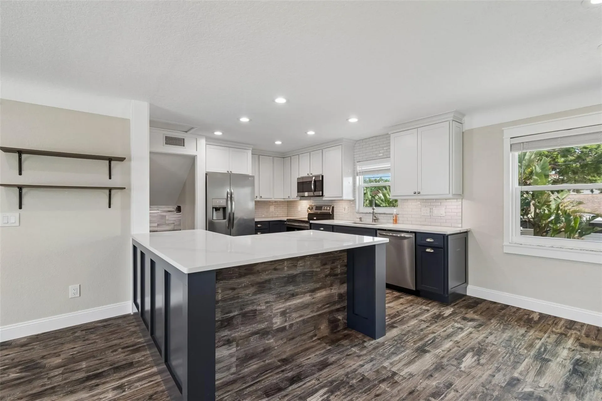 13548 Bellewood Avenue Seminole FL 33776