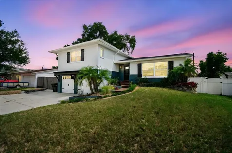 13548 Bellewood Avenue Seminole FL 33776