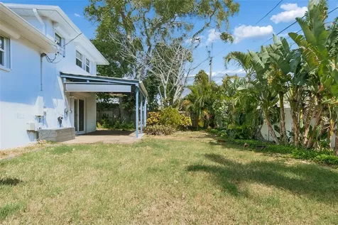 13548 Bellewood Avenue Seminole FL 33776