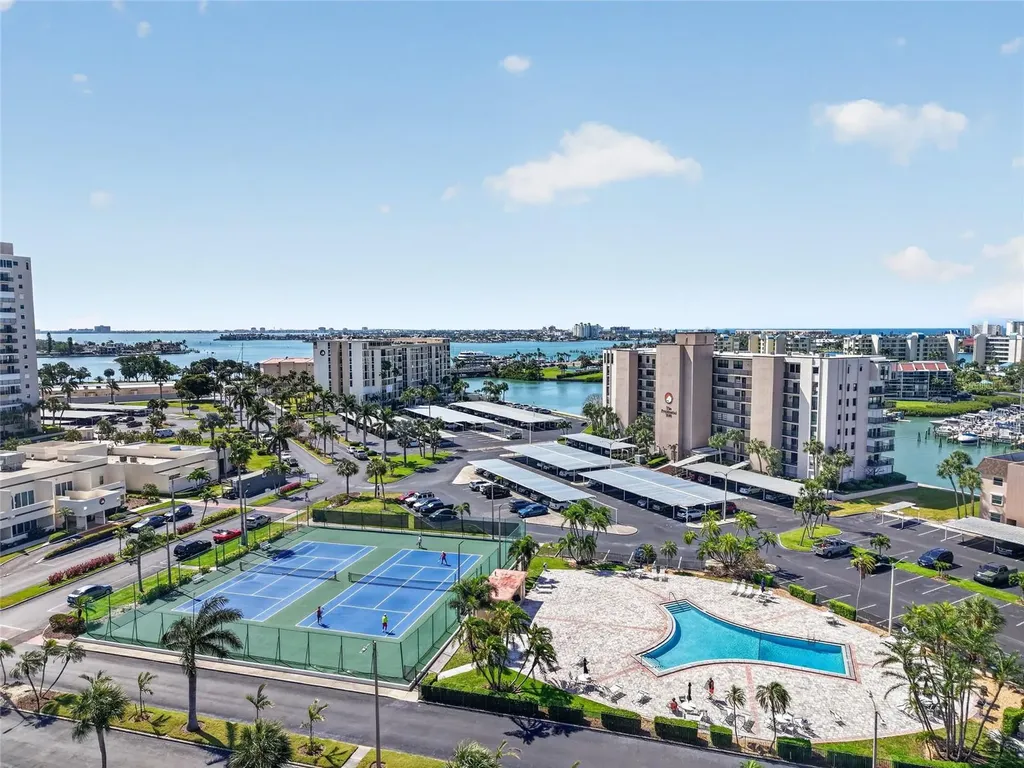 7465 Bay Island Drive S South Pasadena FL 33707
