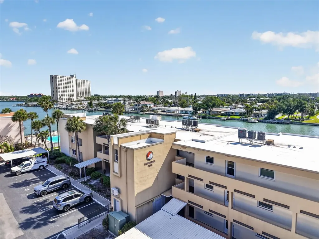 7465 Bay Island Drive S South Pasadena FL 33707