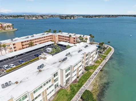 7465 Bay Island Drive S South Pasadena FL 33707