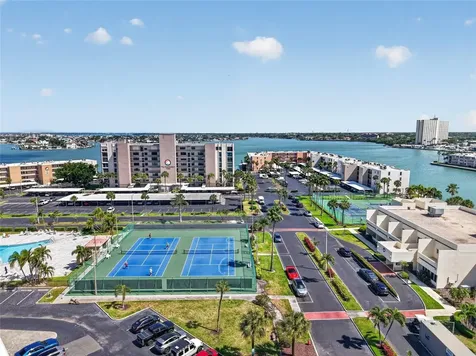 7465 Bay Island Drive S South Pasadena FL 33707