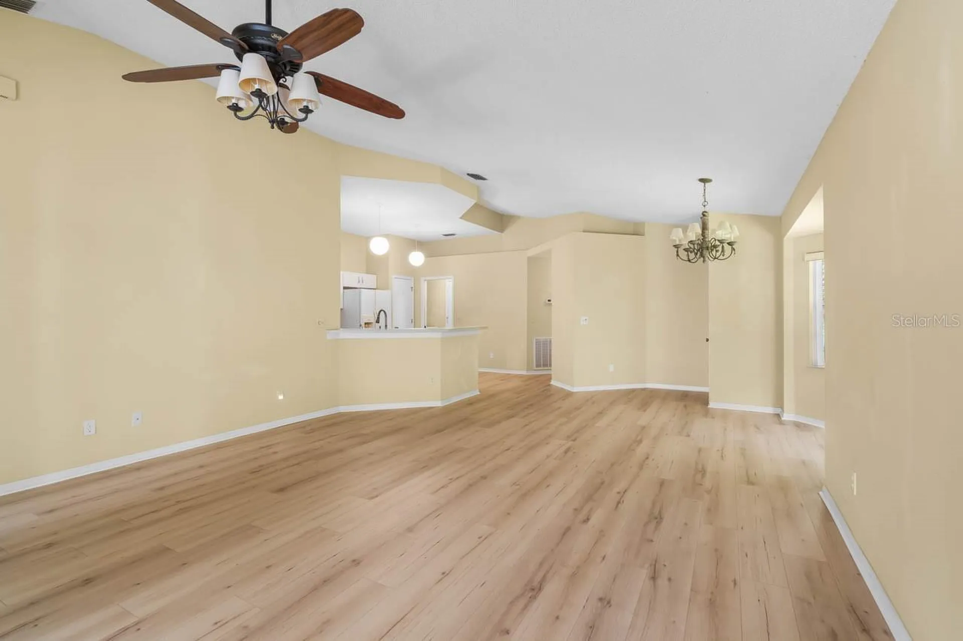 2445 New Haven Circle Sun City Center FL 33573