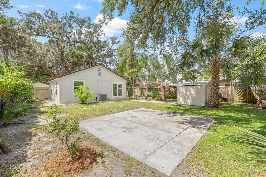 6907 20th Street Tampa FL 33610