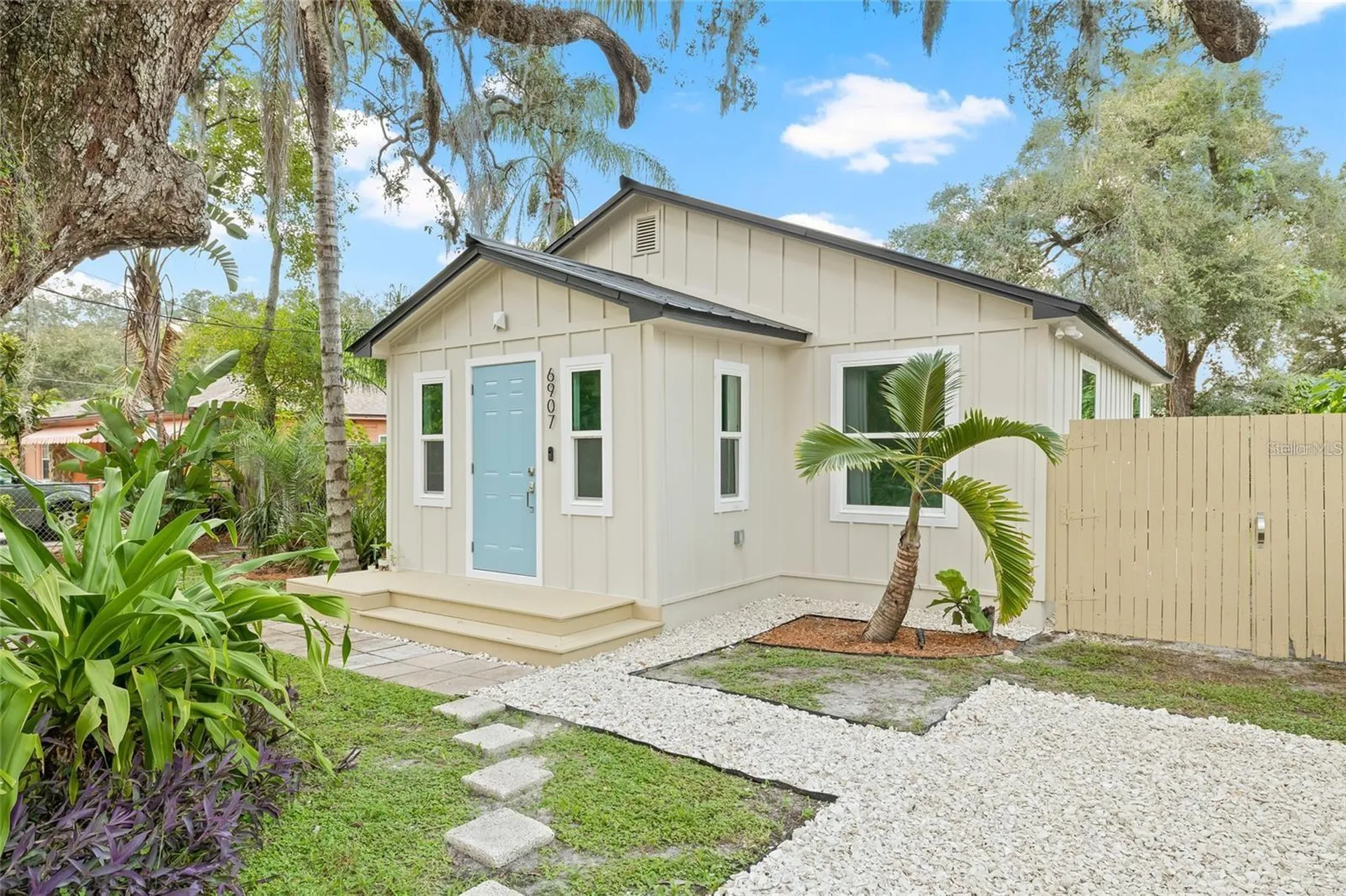 6907 20th Street Tampa FL 33610