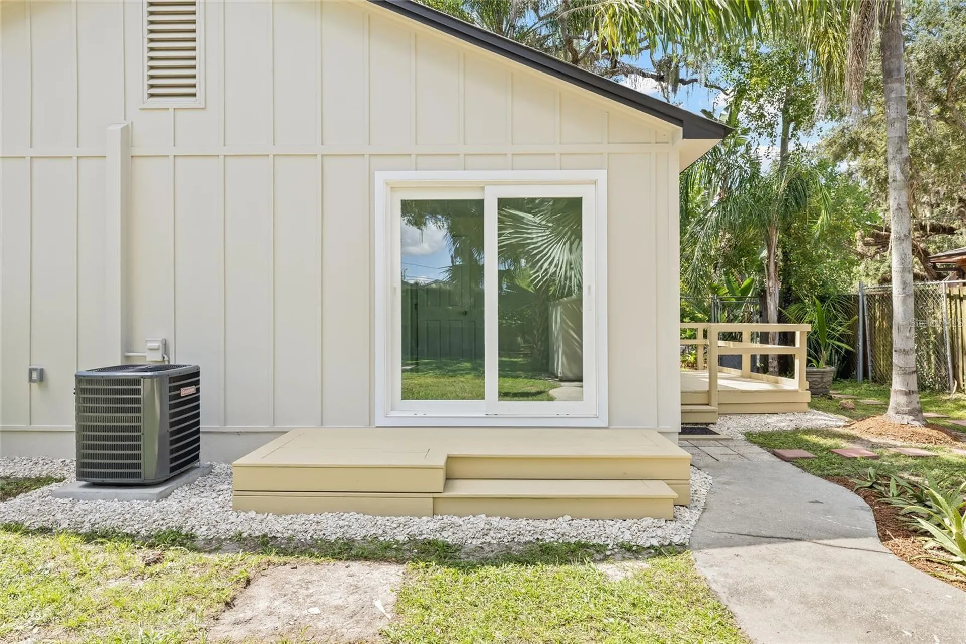 6907 20th Street Tampa FL 33610