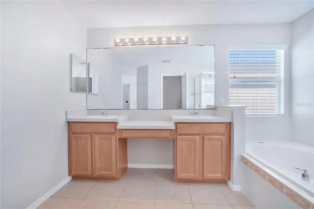 1143 Willow Branch Drive Orlando FL 32828