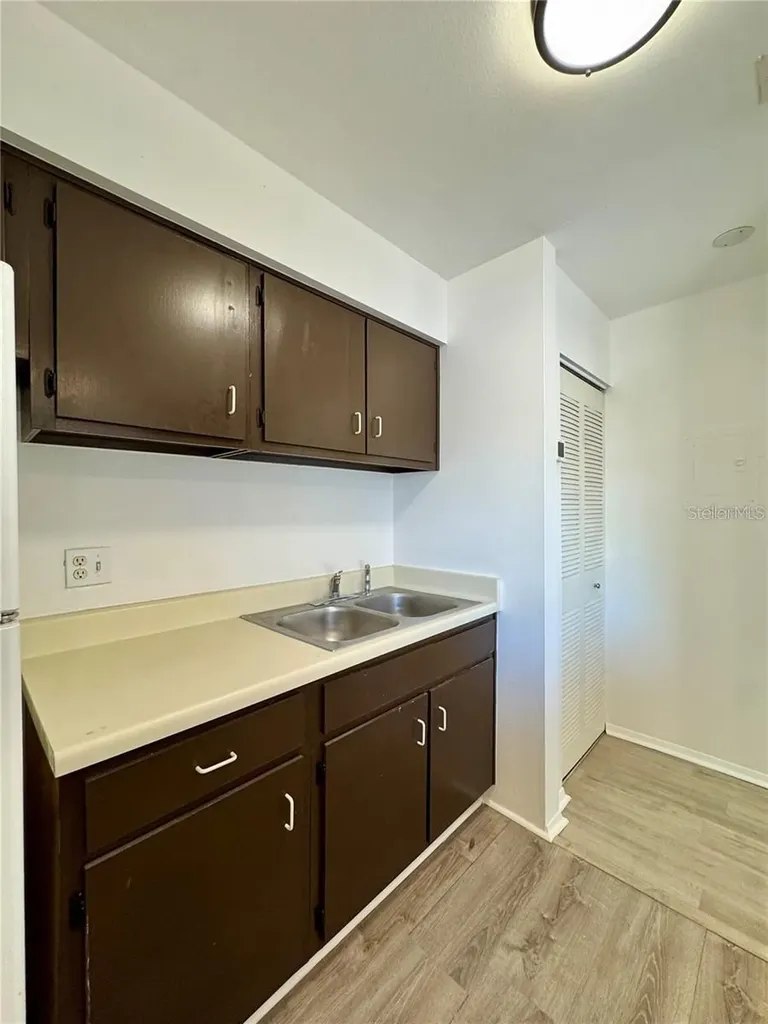 2632 Hidden Lake Drive N Sarasota FL 34237