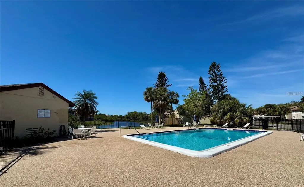2632 Hidden Lake Drive N Sarasota FL 34237