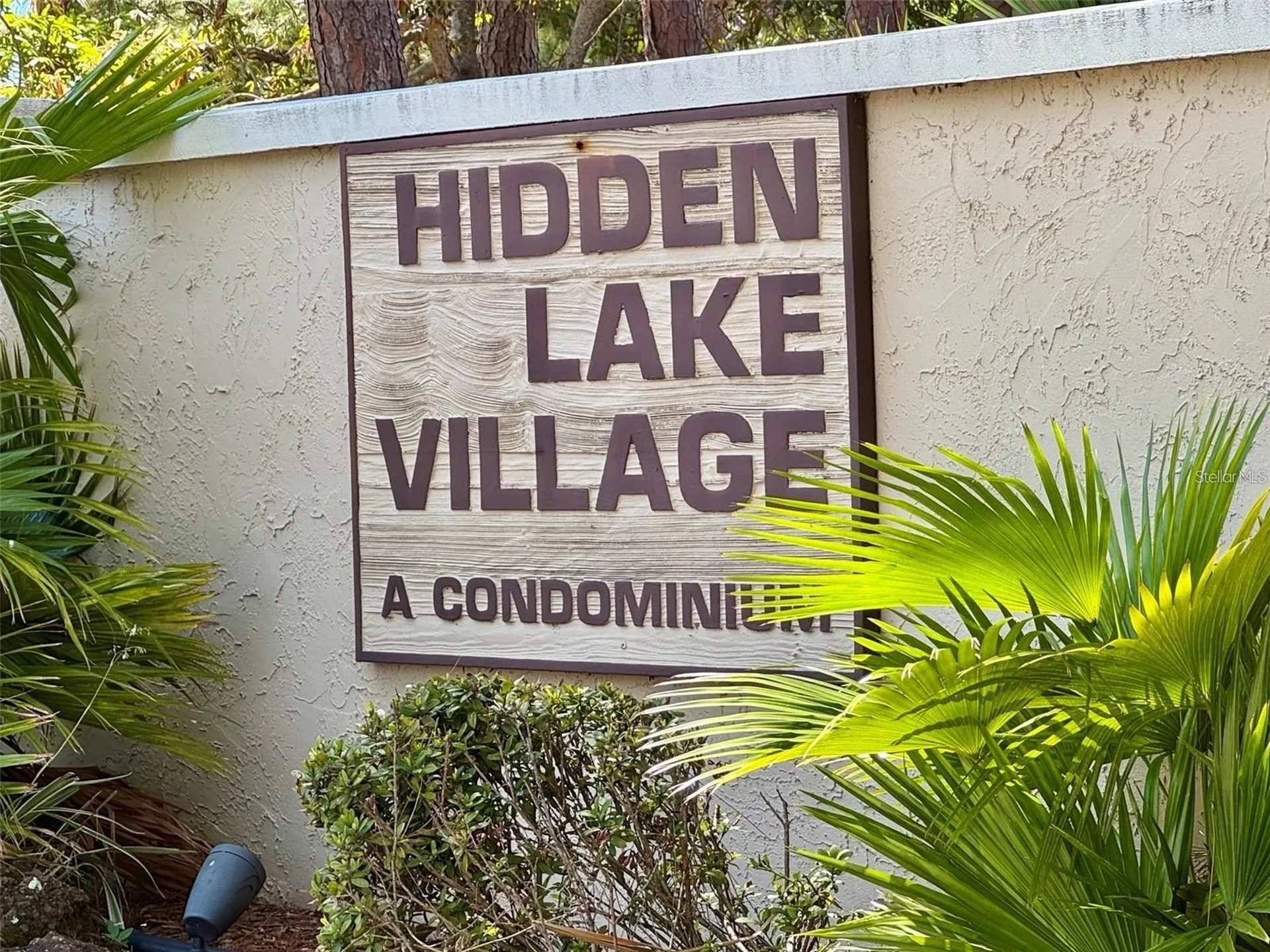 2632 Hidden Lake Drive N Sarasota FL 34237