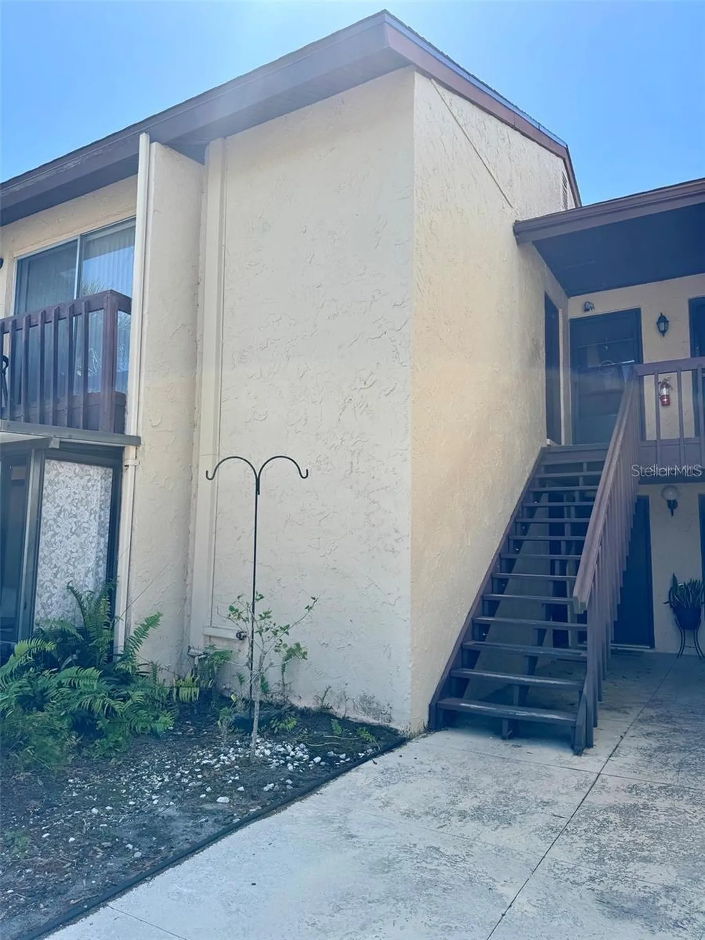 2632 Hidden Lake Drive N Sarasota FL 34237