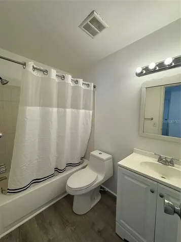 2632 Hidden Lake Drive N Sarasota FL 34237