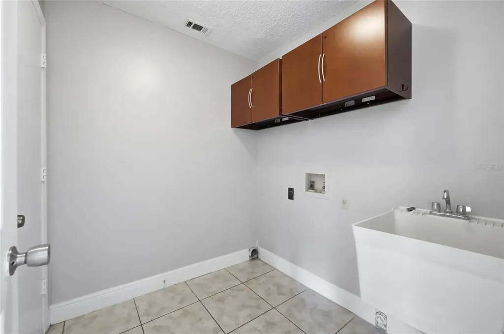 417 Rider Circle Kissimmee FL 34743