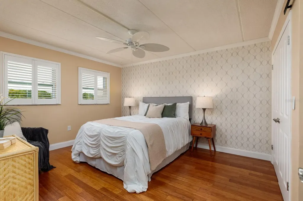 1 S Boca Ciega Point Boulevard St Petersburg FL 33708
