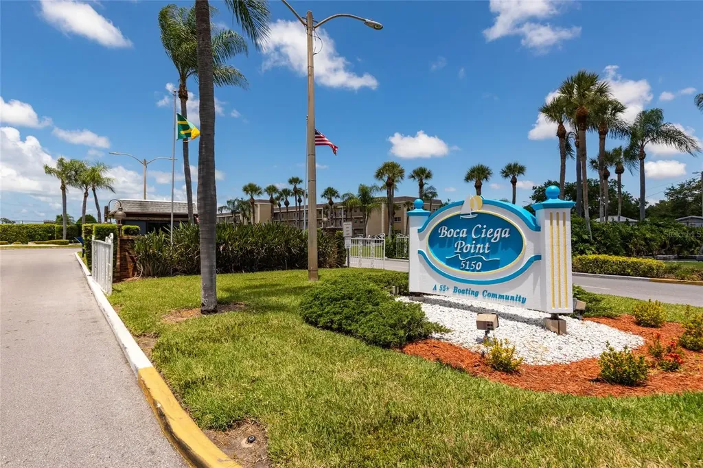 1 S Boca Ciega Point Boulevard St Petersburg FL 33708