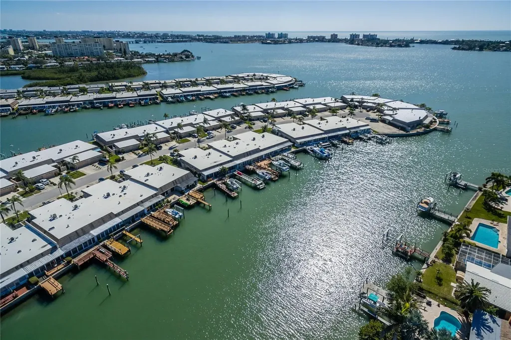1 S Boca Ciega Point Boulevard St Petersburg FL 33708
