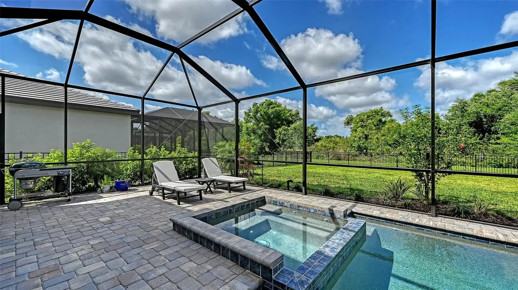 15107 Sea Salt Way Bradenton FL 34211