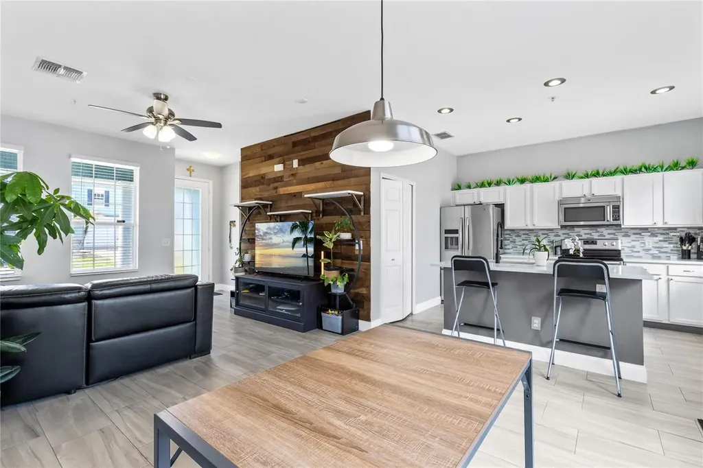 6187 Chapledale Drive Orlando FL 32829