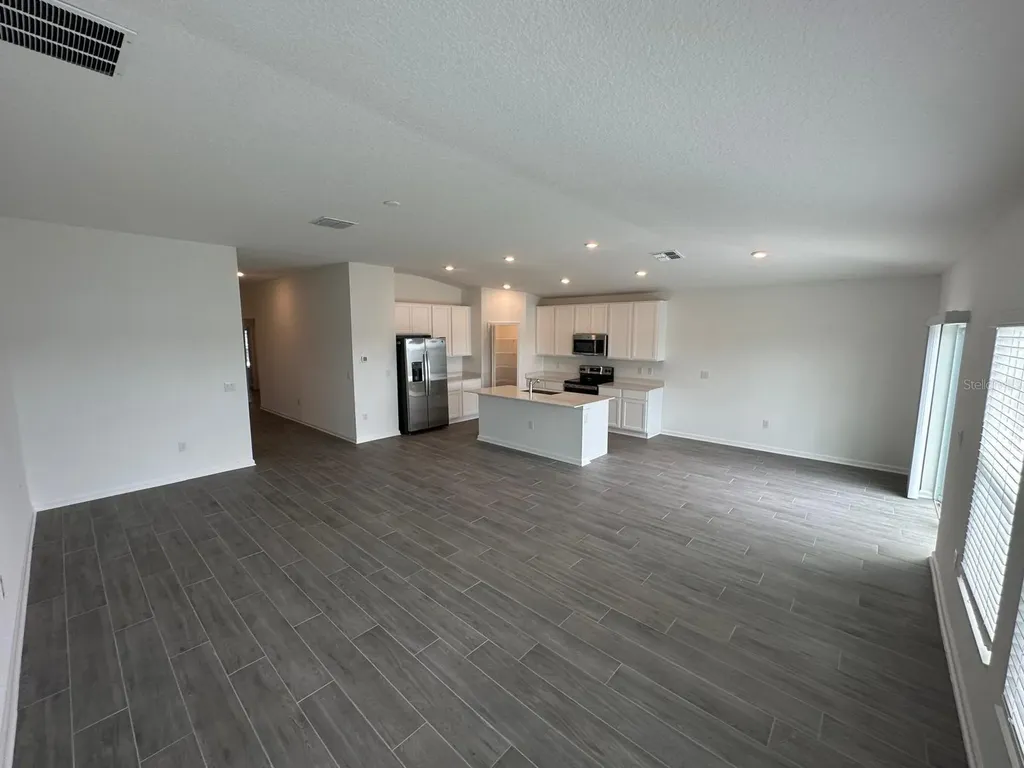652 Trotters Drive Eagle Lake FL 33839