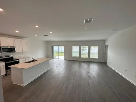 652 Trotters Drive Eagle Lake FL 33839