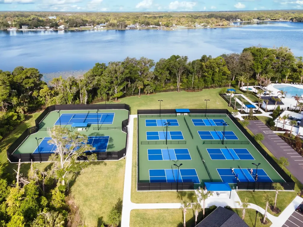 1241 Trident Loop Deland FL 32724