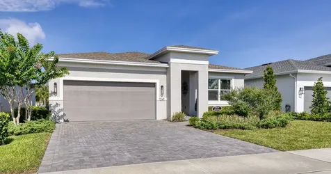1241 Trident Loop Deland FL 32724