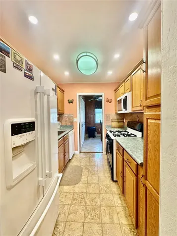 10036 63rd Avenue N St Petersburg FL 33708