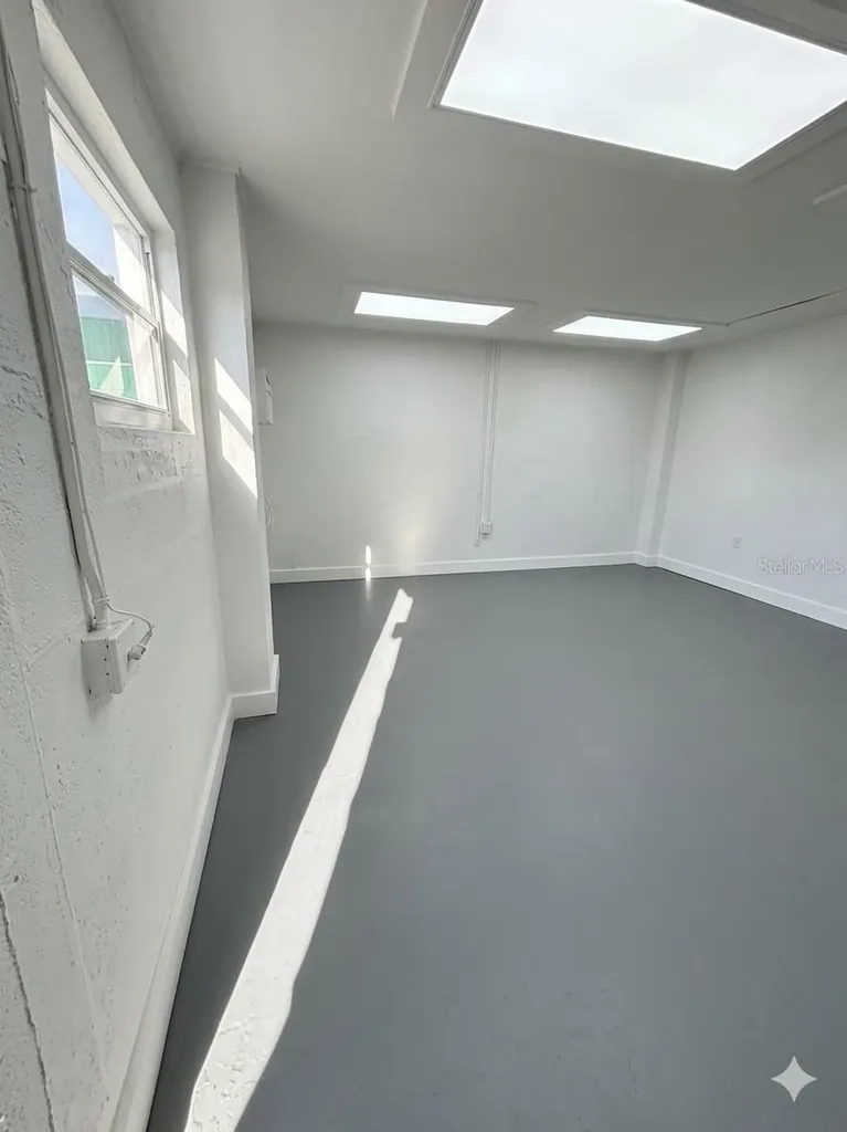 4055 7th Terrace St Petersburg FL 33711
