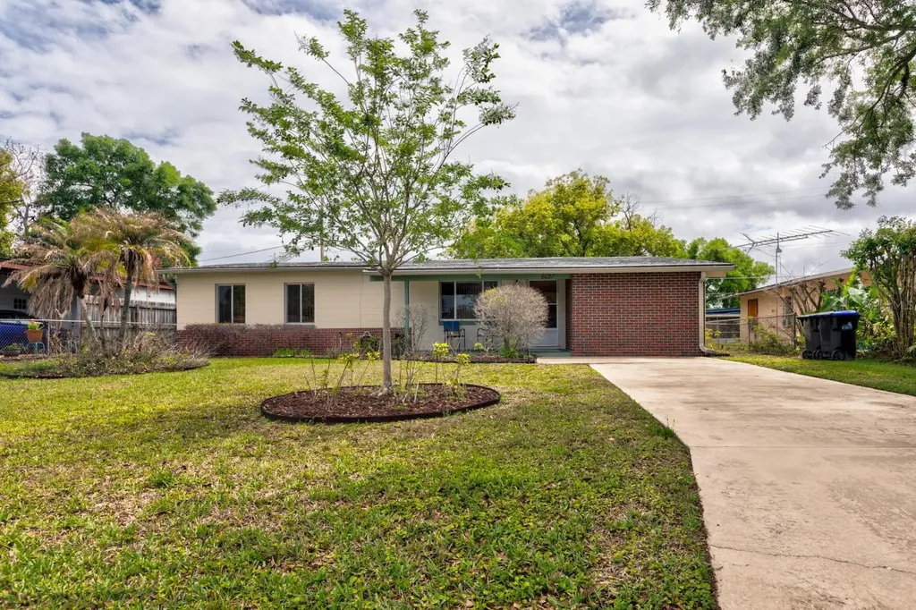 6027 Wilbeth Avenue Orlando FL 32809