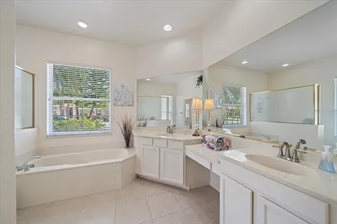 7220 Southgate Court Sarasota FL 34243