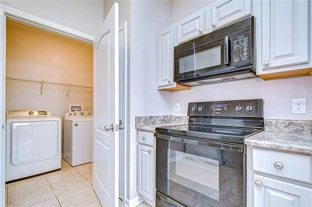 17942 Villa Creek Drive Tampa FL 33647