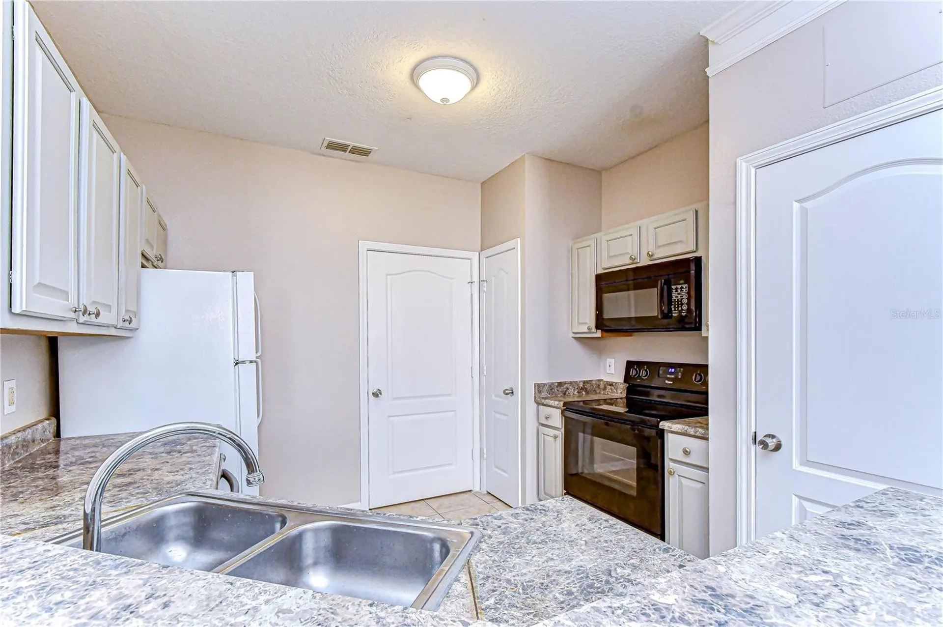 17942 Villa Creek Drive Tampa FL 33647