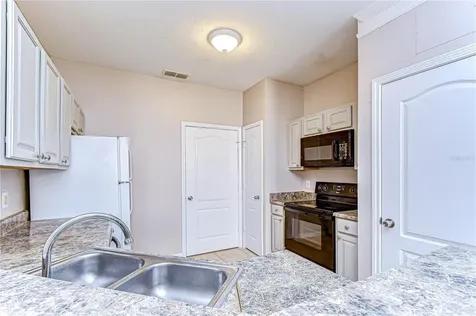17942 Villa Creek Drive Tampa FL 33647
