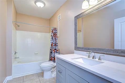 17942 Villa Creek Drive Tampa FL 33647