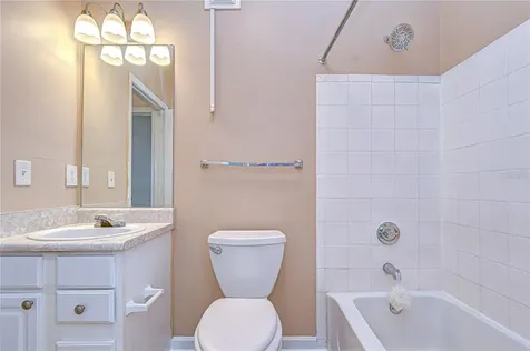 17942 Villa Creek Drive Tampa FL 33647