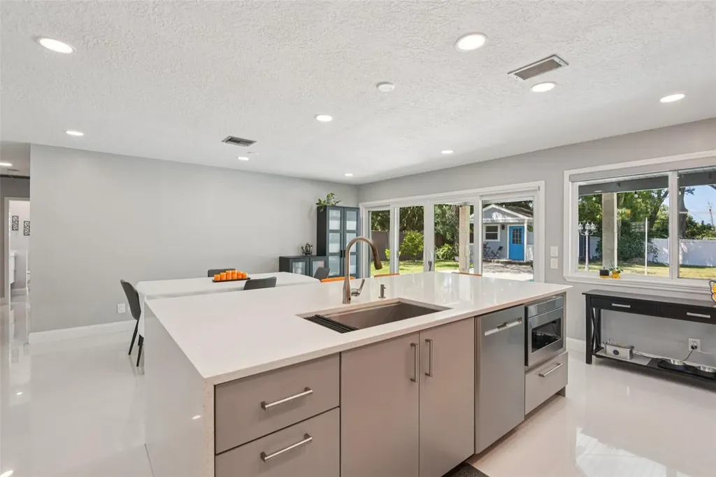 10000 W Bay Street Seminole FL 33776