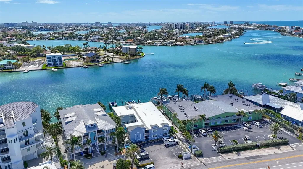245 104th Avenue Treasure Island FL 33706