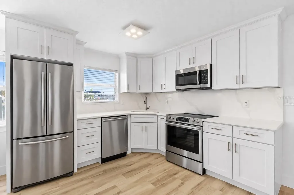 245 104th Avenue Treasure Island FL 33706