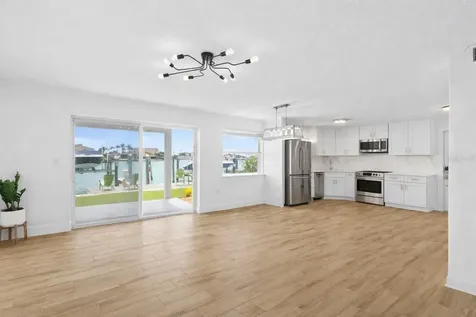 245 104th Avenue Treasure Island FL 33706