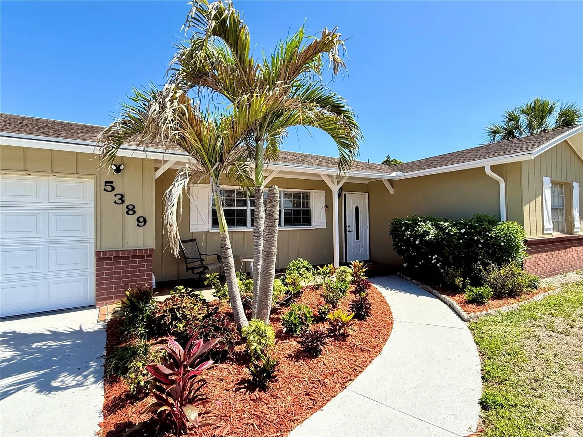 5389 Foxwood Drive Sarasota FL 34232