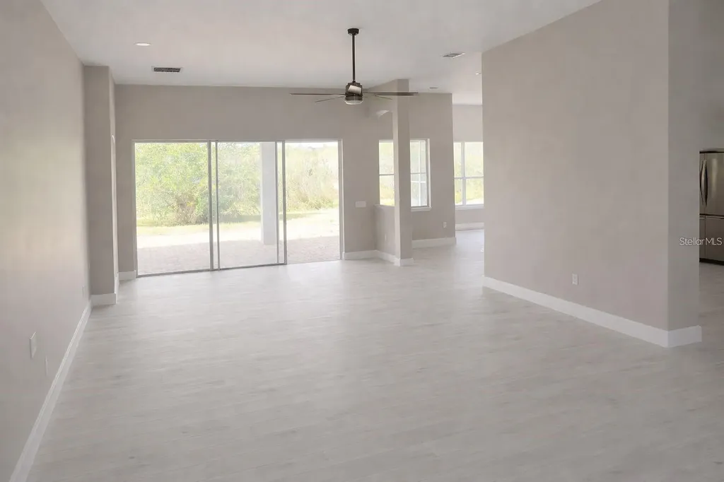 3504 Valleyview Drive Kissimmee FL 34746