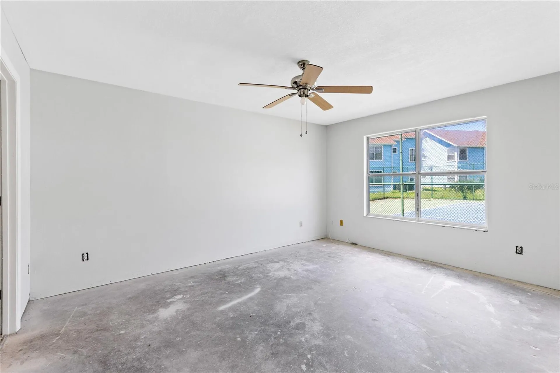 2745 N Poinciana Boulevard Kissimmee FL 34746