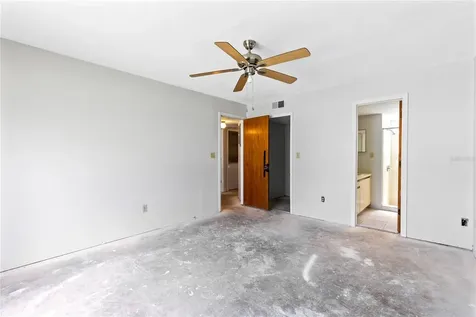 2745 N Poinciana Boulevard Kissimmee FL 34746