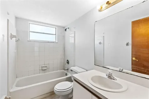 2745 N Poinciana Boulevard Kissimmee FL 34746