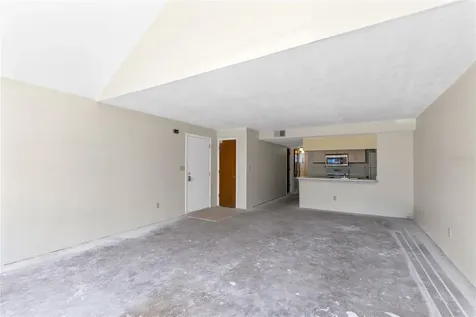 2745 N Poinciana Boulevard Kissimmee FL 34746